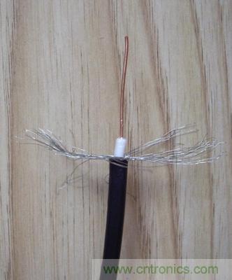 最簡單使用的天線——罐頭天線,可做正饋大鍋饋源!