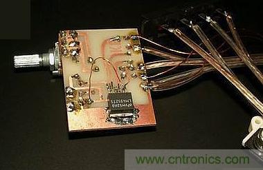 焊接完畢，背面