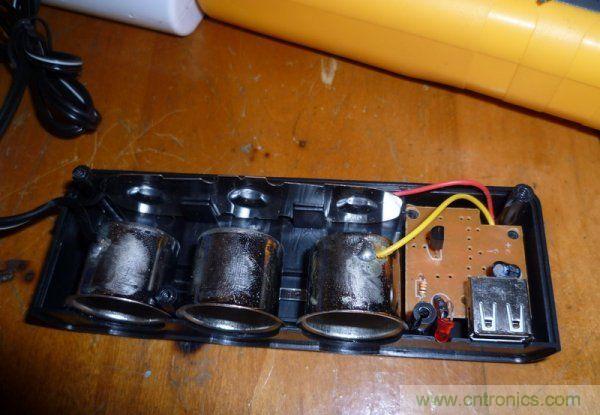 空蕩蕩的小板上就一個(gè)7805