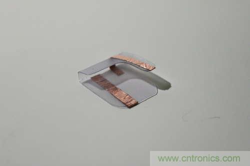 LED多點(diǎn)觸控手套DIY:制作紐扣電池支架