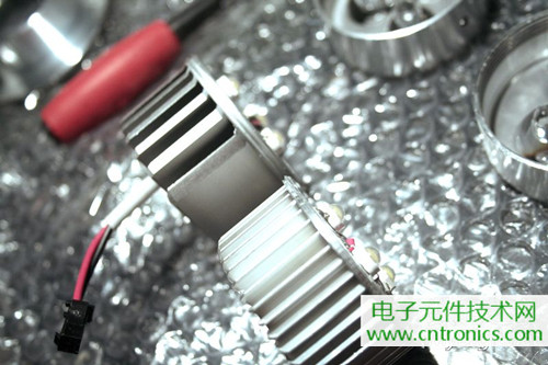 3W LED射燈拆解對比:普通版VS豪華版
