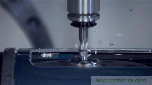 顛覆傳統(tǒng)設(shè)計，蘋果全新Mac Pro生產(chǎn)線探秘