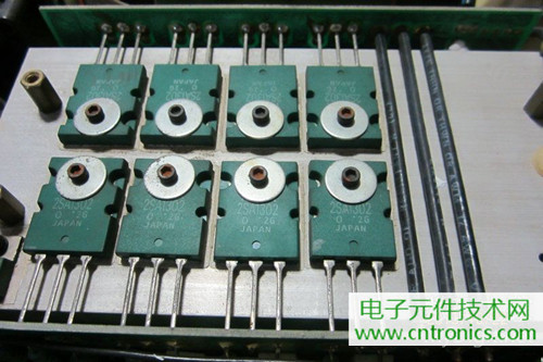 用料很給力！專業(yè)后級功放美國高峰FA1201拆解