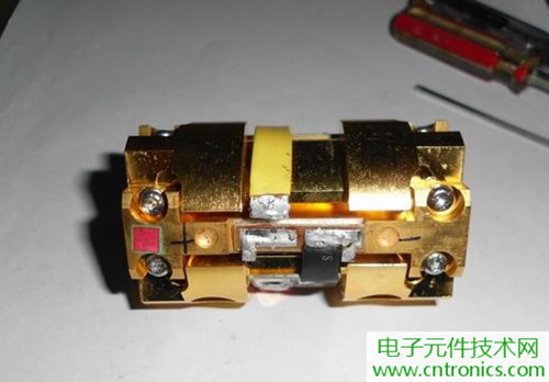 這貨一萬三？50W半導體激光模塊拆解