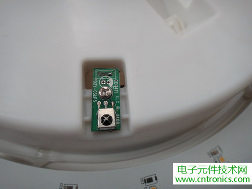 高端大氣上檔次!智能遙控調光LED吸頂燈拆解