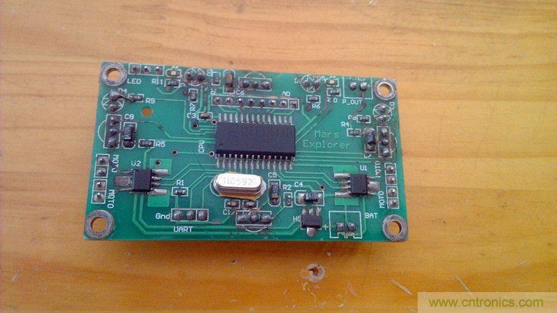 牛人力作!PCB版藍牙智能小車DIY