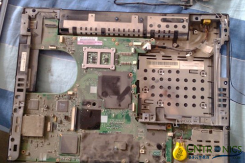 創(chuàng)意DIY：將筆記本大卸八塊做成臺(tái)式機(jī)！