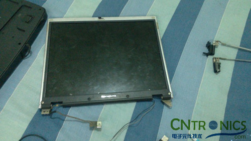 創(chuàng)意DIY：將筆記本大卸八塊做成臺(tái)式機(jī)！