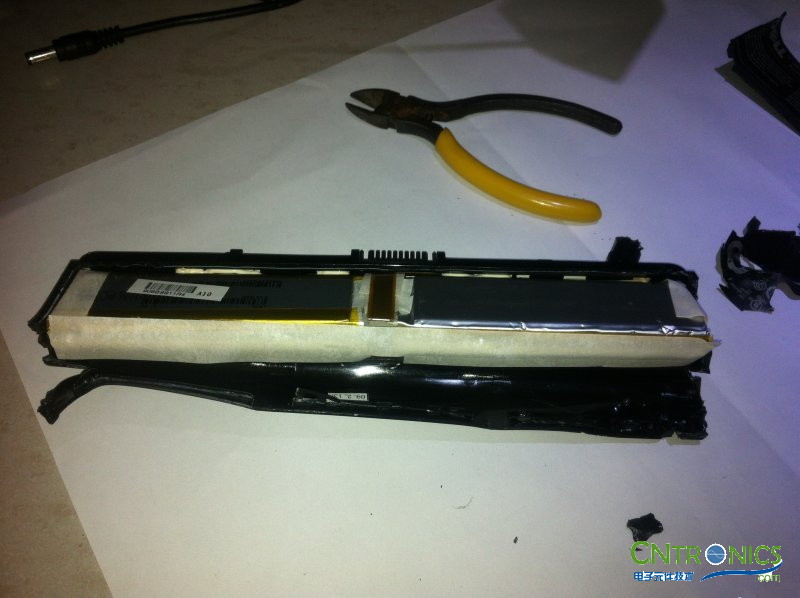 不一樣的DELL筆記本電池拆解小竅門！