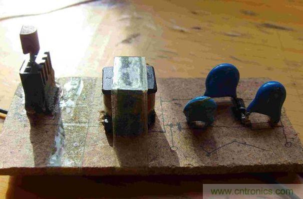 DIY單管自激，領略高壓電火花風采