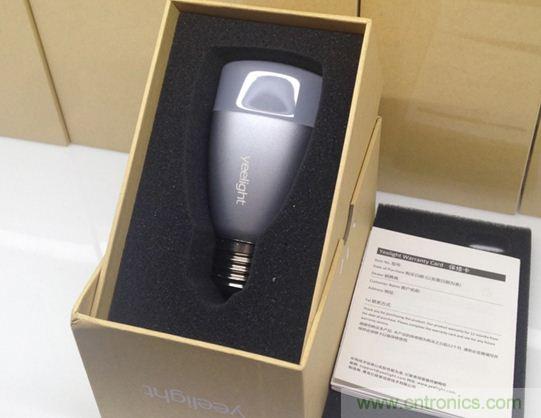 拆解分析:兩款藍牙LED智能燈泡大比拼