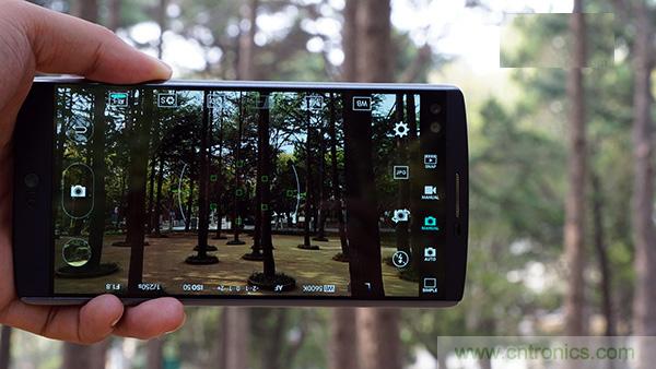 業界良心 LG V10 評測:剛毅、冷峻，不失人性化