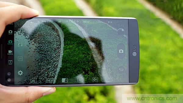 業界良心 LG V10 評測:剛毅、冷峻，不失人性化