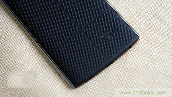 業界良心 LG V10 評測:剛毅、冷峻，不失人性化