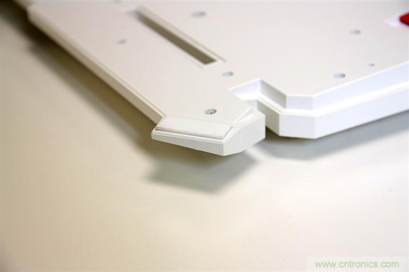 曾經(jīng)的網(wǎng)吧統(tǒng)治者&mdash;雙飛燕血手幽靈機(jī)械鍵盤，真世界最快？