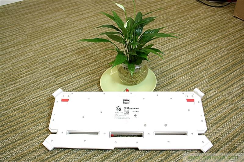 曾經(jīng)的網(wǎng)吧統(tǒng)治者&mdash;雙飛燕血手幽靈機(jī)械鍵盤，真世界最快？