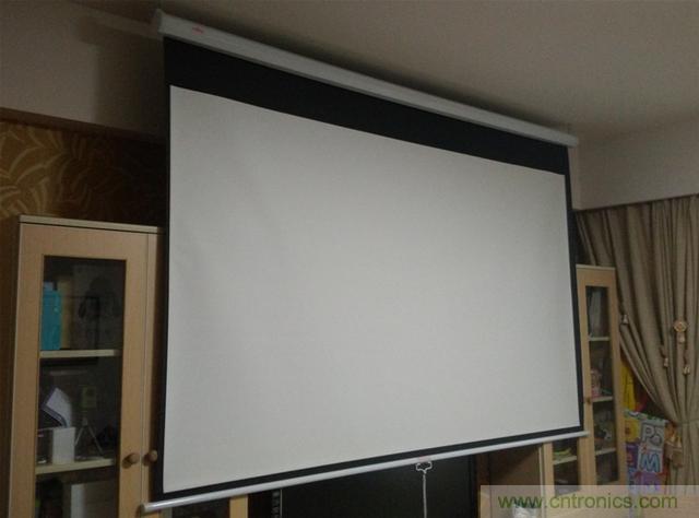 無屏電視時代已然來臨，客廳你做好準備了嗎？