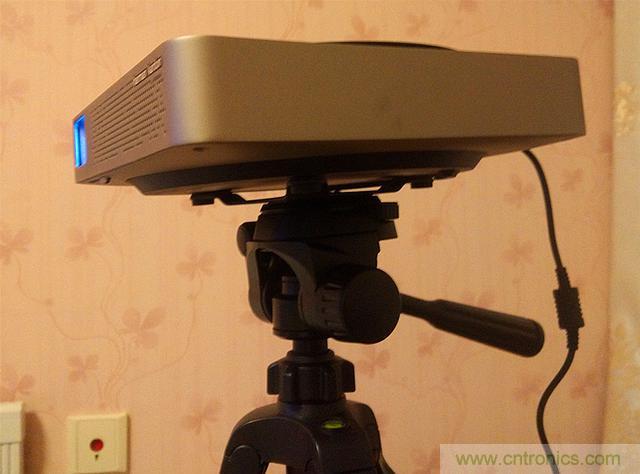 無屏電視時代已然來臨，客廳你做好準備了嗎？