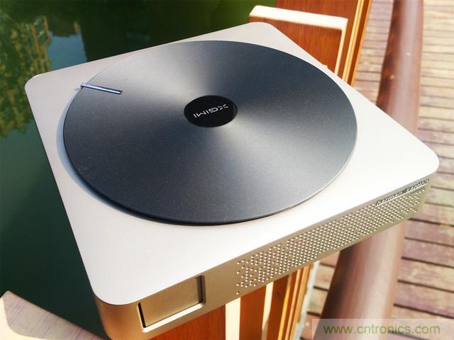 無屏電視時代已然來臨，客廳你做好準備了嗎？