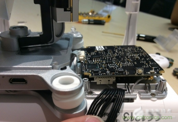 真飛機(jī)拆不著，那就來拆拆無人機(jī)&ldquo;鼻祖&rdquo;大疆吧！