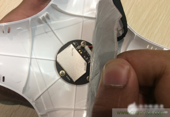 真飛機(jī)拆不著，那就來拆拆無人機(jī)&ldquo;鼻祖&rdquo;大疆吧！