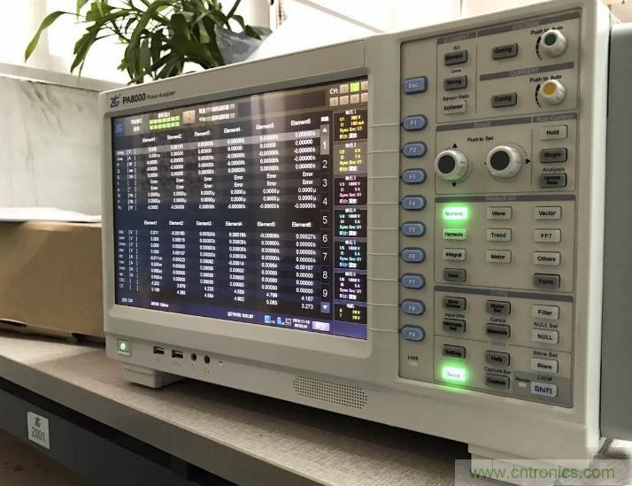 &ldquo;瘋7&rdquo;手機(jī)充電實(shí)測(cè)：為何沿用傳統(tǒng)充電模式？