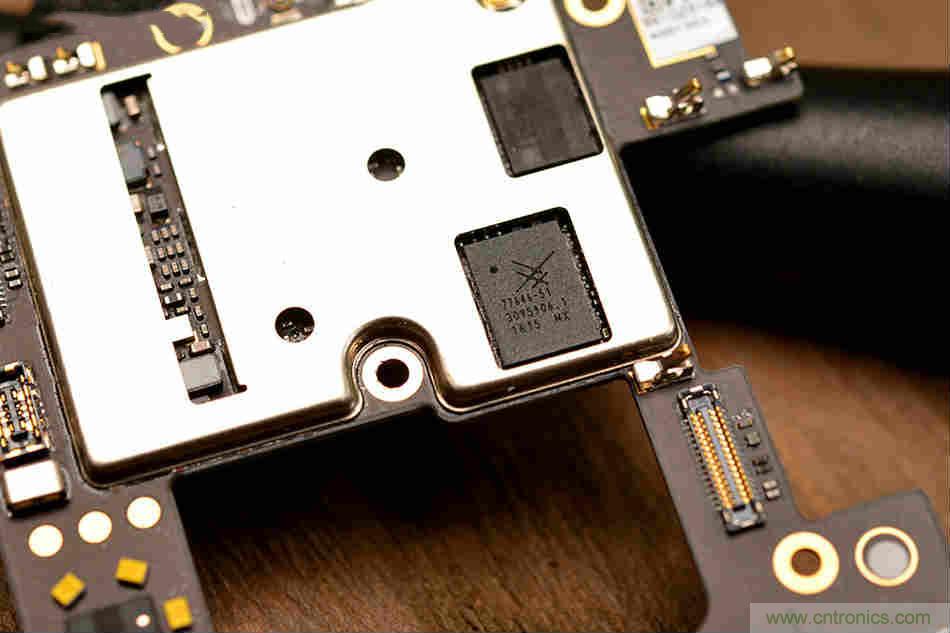 拆解魅族15 Plus:玩轉了新概念,但其工藝究竟如何?