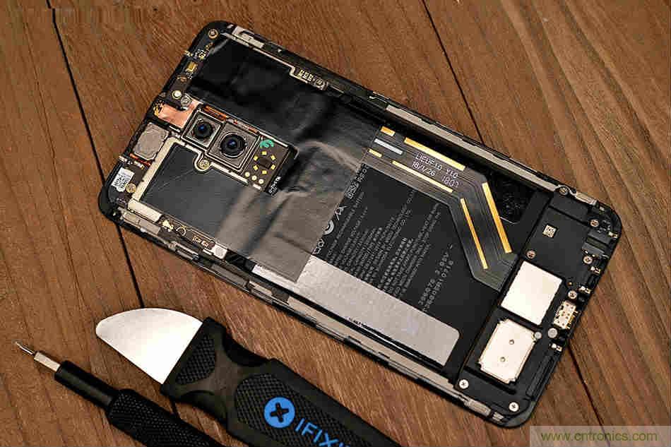 拆解魅族15 Plus:玩轉了新概念,但其工藝究竟如何?