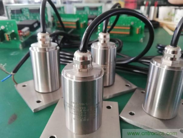 振動傳感器的分類方式，選擇的依據是什么？