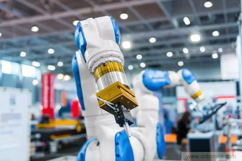 實(shí)現(xiàn)機(jī)器人的自主性？嵌入式模擬智能可以達(dá)到新高度！