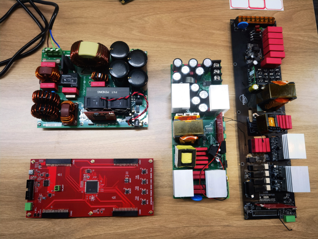 1600W雙路交錯新紀元:無橋圖騰柱TCM_PFC數(shù)字電源方案解析 1600W雙路交錯新紀元:無橋圖騰柱TCM_PFC數(shù)字電源方案解析